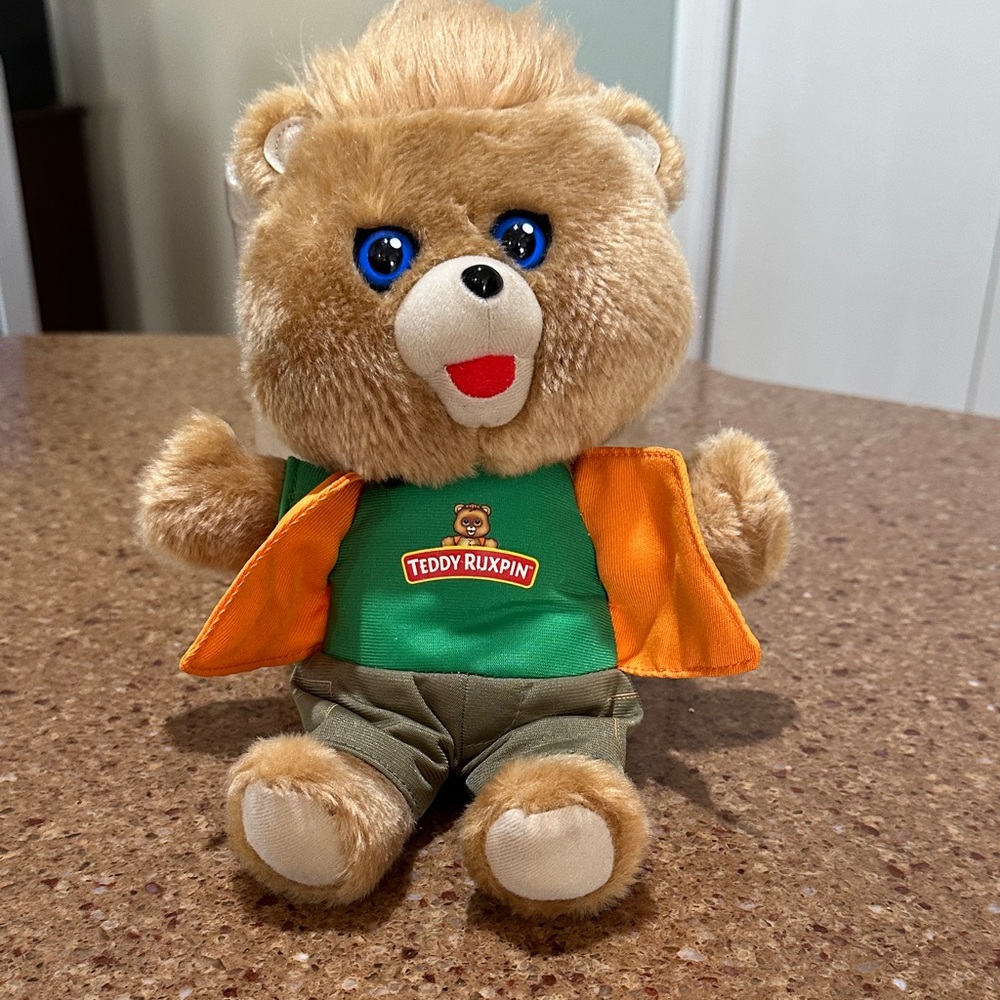 Teddy Ruxpin - Talking Bear